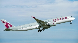 Qatar Airways første A 350 -9 XWB på vingene (foto: masterfilm/P.Pigeyre)