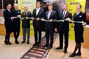 Snoren klippes for airBaltic`s rute Tallinn - Paris (AB)