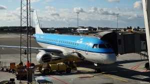 KLM`s Embraer E 190 i Billund Lufthavn (Â©otoerres)