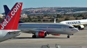 Jet2.com, SAS og Ryanair på flyplassen i Alicante (Â©otoerres)