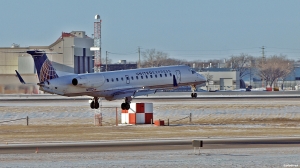 United CRJ Regional Jet at Winnipeg Airport (Â©otoerres)