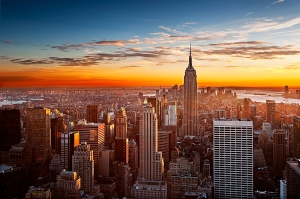 Solnedgang over Manhattan i New York (Hotels.com)