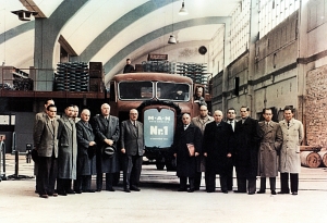 Lastbil, bus og traktor produktionen flyttede fra Nürnberg til den nye fabrik i München. Den første producerede lastbil var en MAN 515 L1. Produktionen af motorer forblev i Nürnberg. 
