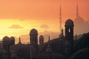 Från Topkapipalatset styrde de ottomanska sultanerna sitt världsimperium. (solresor)